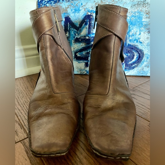 Square Toe Zip Ankle Boots Golden and Brown Leather w/ Straps Sz 39 - Picture 14 of 14